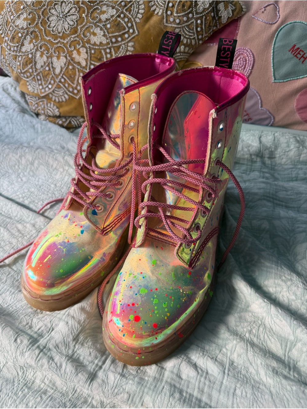 Festy Besty Holographic Pink Combat Festival Boots Rainbow Paint Splatter Size 9